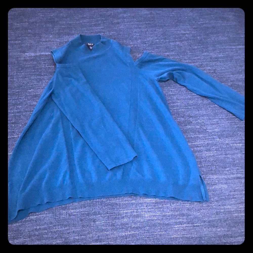 Long sleeve sweater